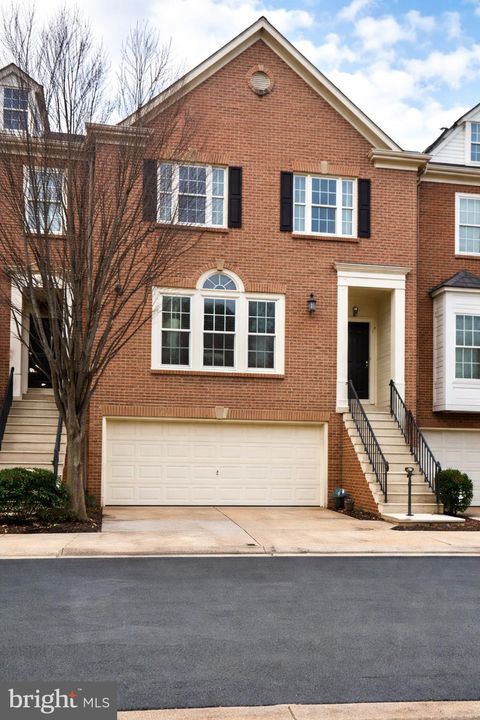 10505 CAPTAIN JOHN SMITH COURT FAIRFAX VA 22030