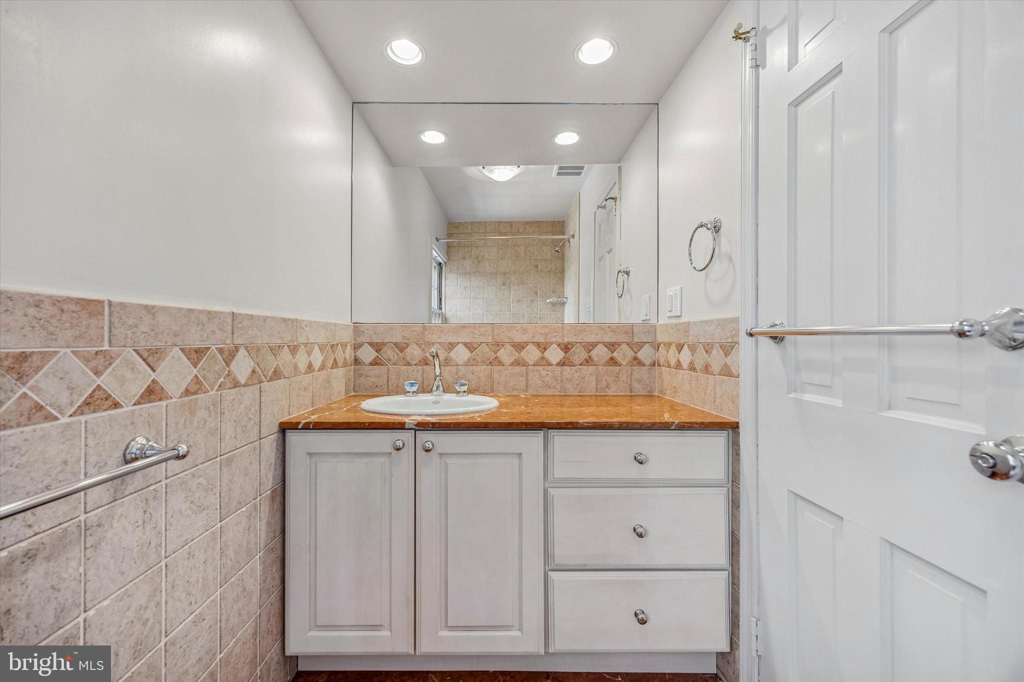 SHORTRIDGE - Residential