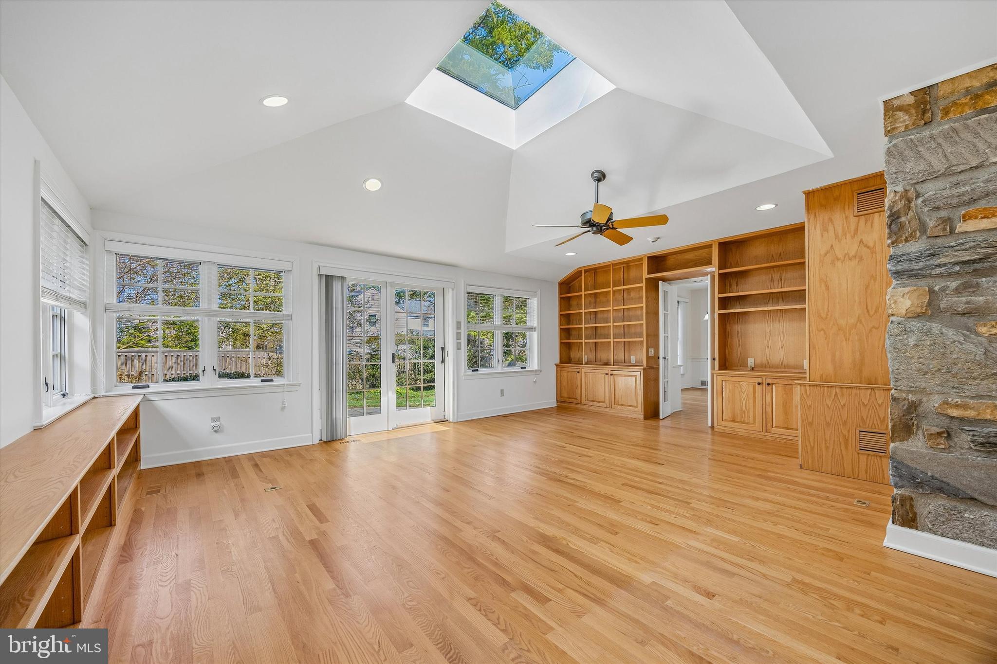 907 CEDAR GROVE ROAD