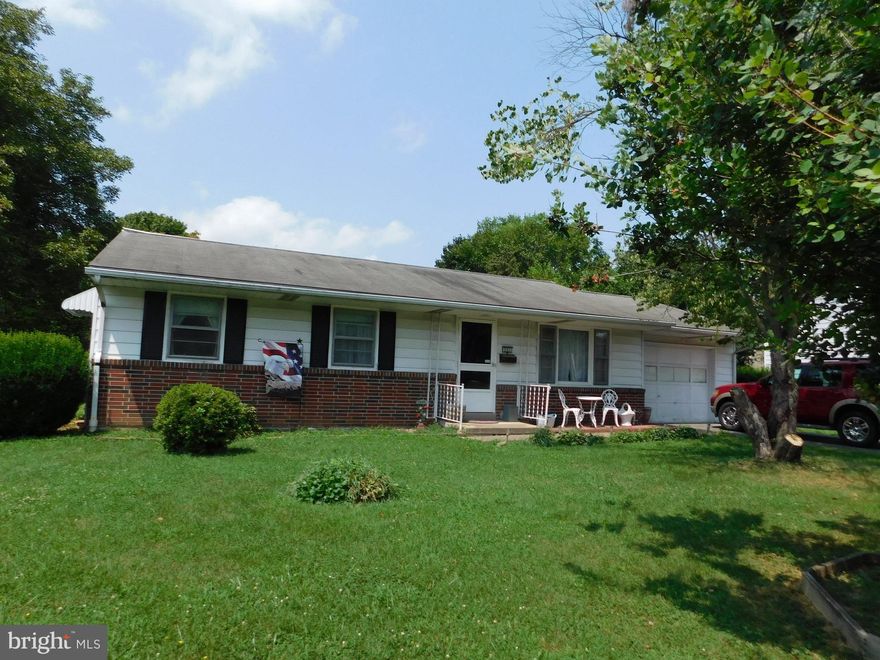 This nice ranch home in Quarryville Boro is walking distance to downtown shopping & parks. Level lot with big back yard. 3 bedroom, 1 bath, 1 car garage. Being sold "As Is".