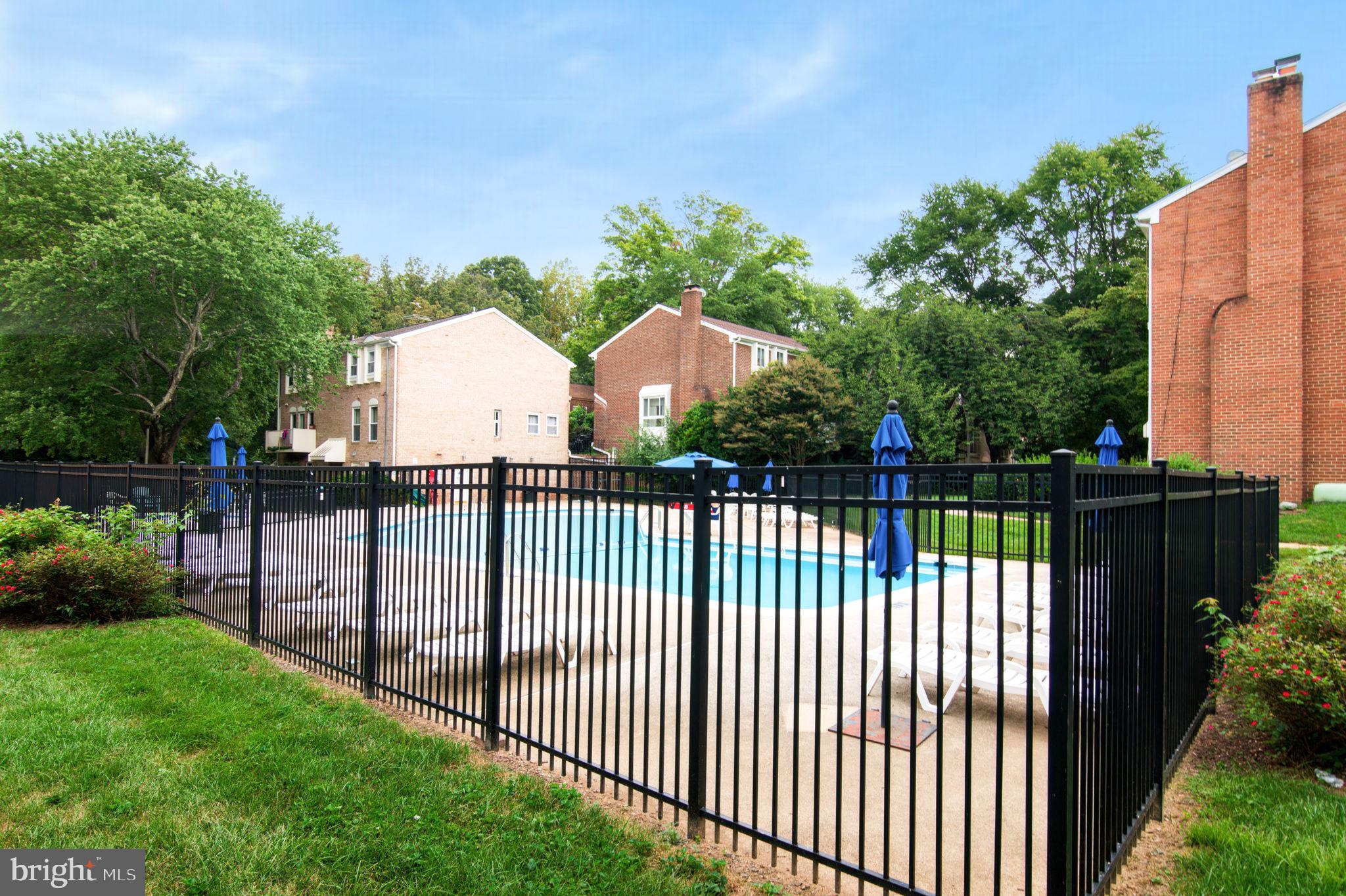 FAIRFAX PLAZA TOWNHOUSES - Residential