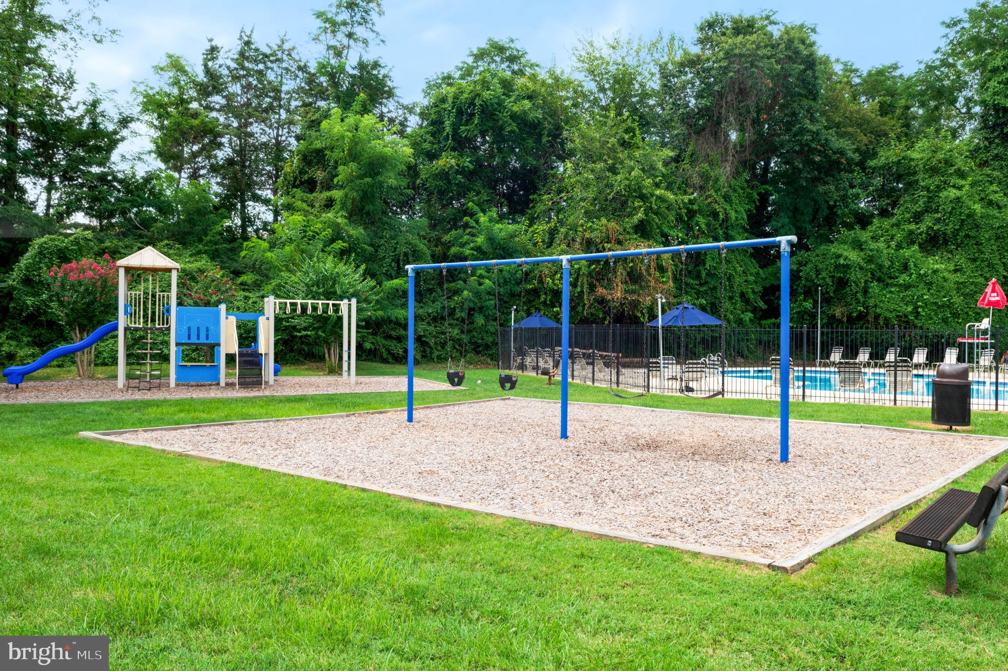 FAIRFAX PLAZA TOWNHOUSES - Residential