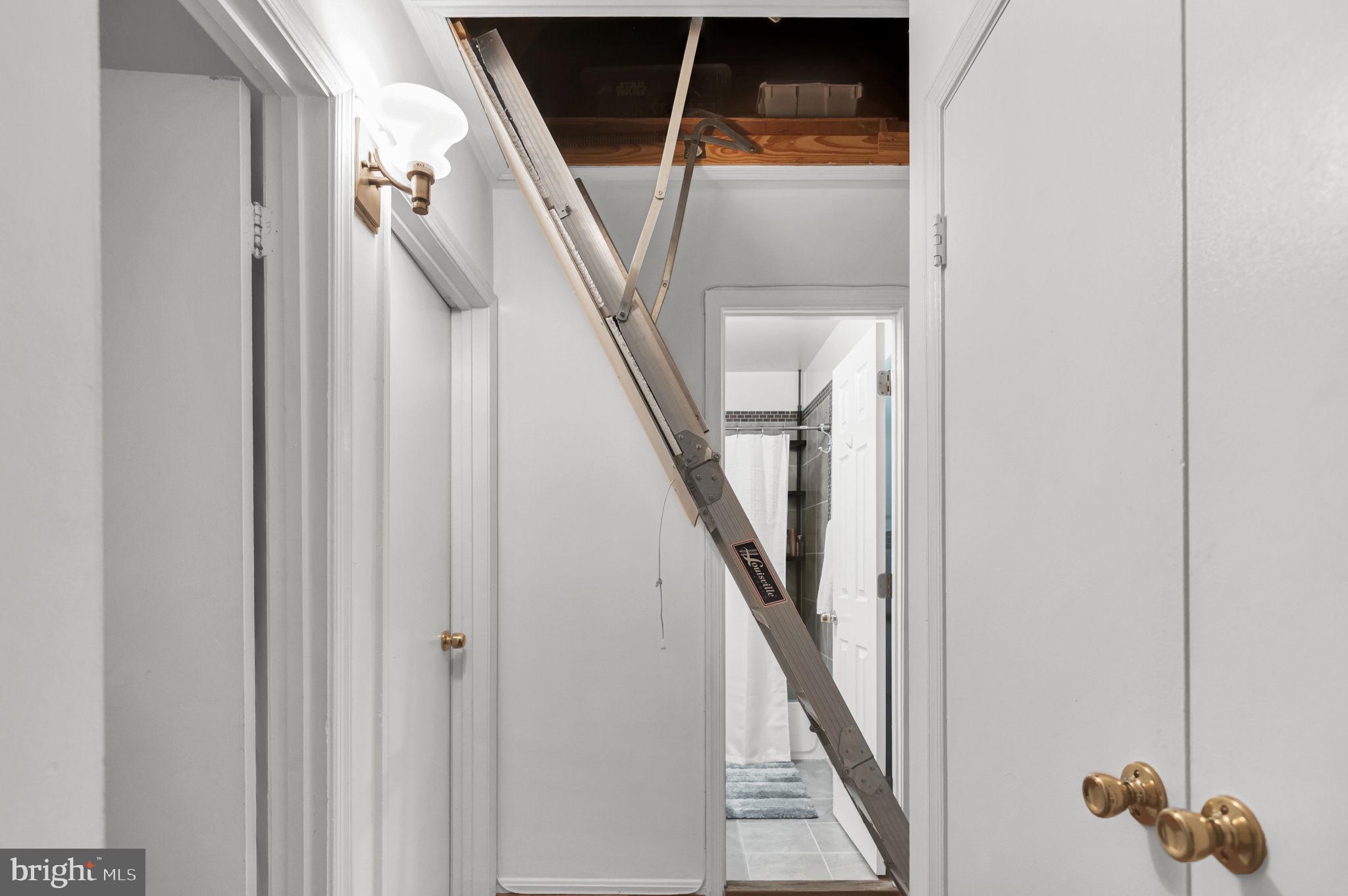 FAIRFAX PLAZA TOWNHOUSES - Residential