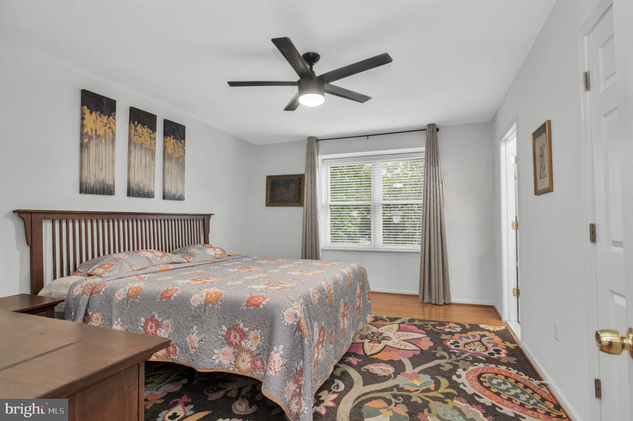 FAIRFAX PLAZA TOWNHOUSES - Residential