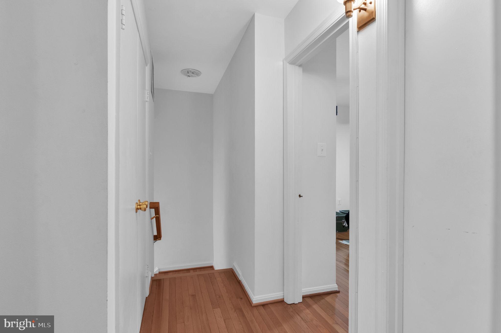 FAIRFAX PLAZA TOWNHOUSES - Residential