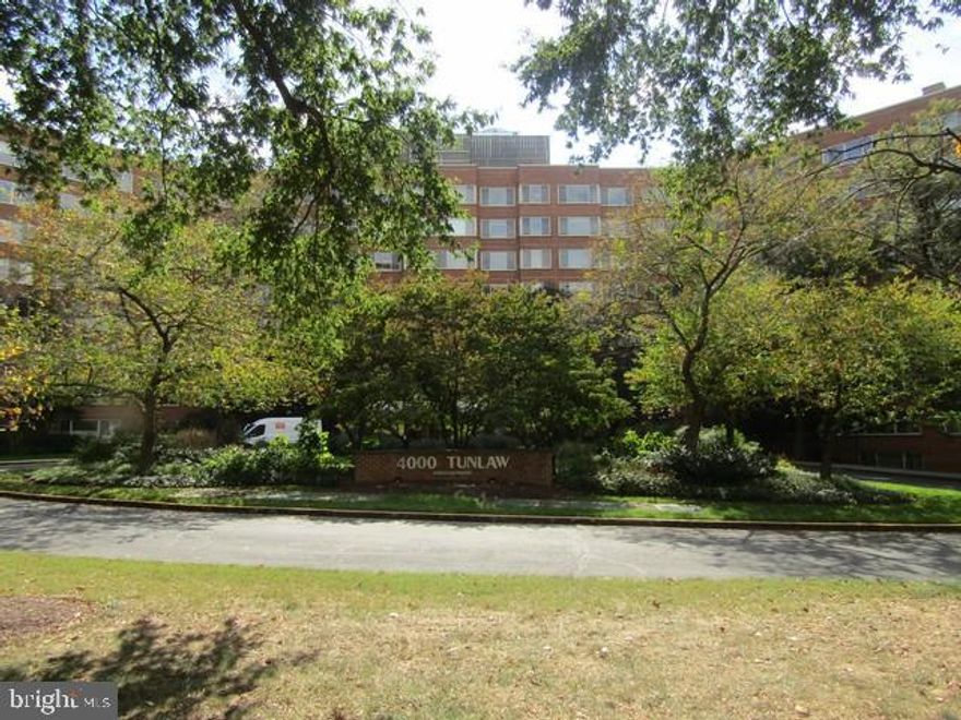 ****Price Adjustment***Amazing opportunity to obtain a studio in an amazing building located in Glover Park.  The unit awaits your personal touches to make it your most comfortable home.  All utilities are covered in the condo fees.  The building has a pool, 24-hour concierge service, rooftop terrace, fitness room, laundry room, library, dry cleaning services, bike storage.  The location is cloe to Georgetown, grocery stores, whole Foods, Giant, Trader Joes and more.