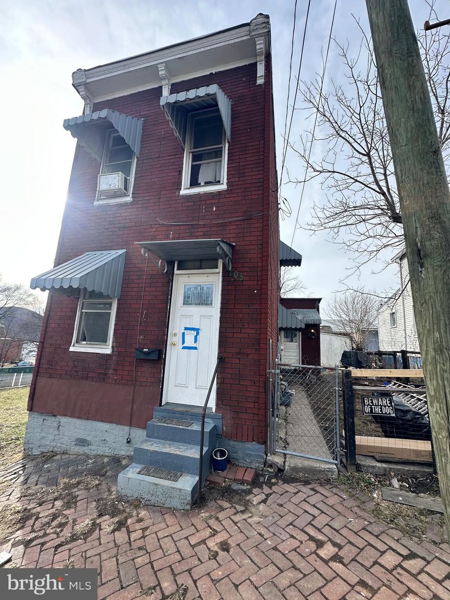 !!INVESTOR ALERT!! All reasonable offers will be considered. 

Seller has a 5-property portfolio available for $189,900. 
Sale would include the following addresses 323-325 Springdale (Duplex), 105 Springdale, 27-29 W 1st St (Duplex), 30 W 1st St (Triplex), and 468 Baltimore Ave.