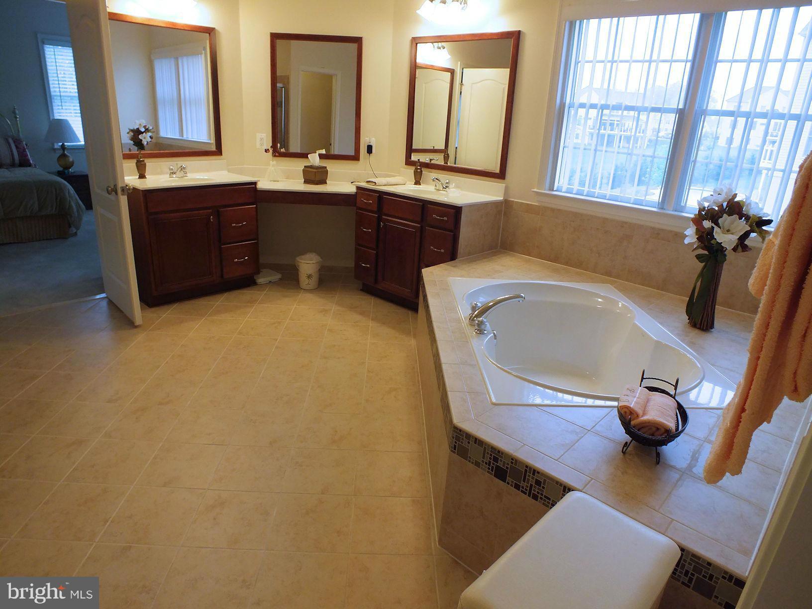 CEDARDAY - Residential Lease