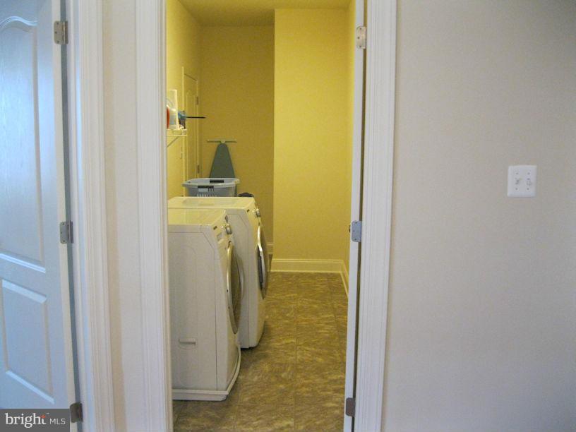 CEDARDAY - Residential Lease