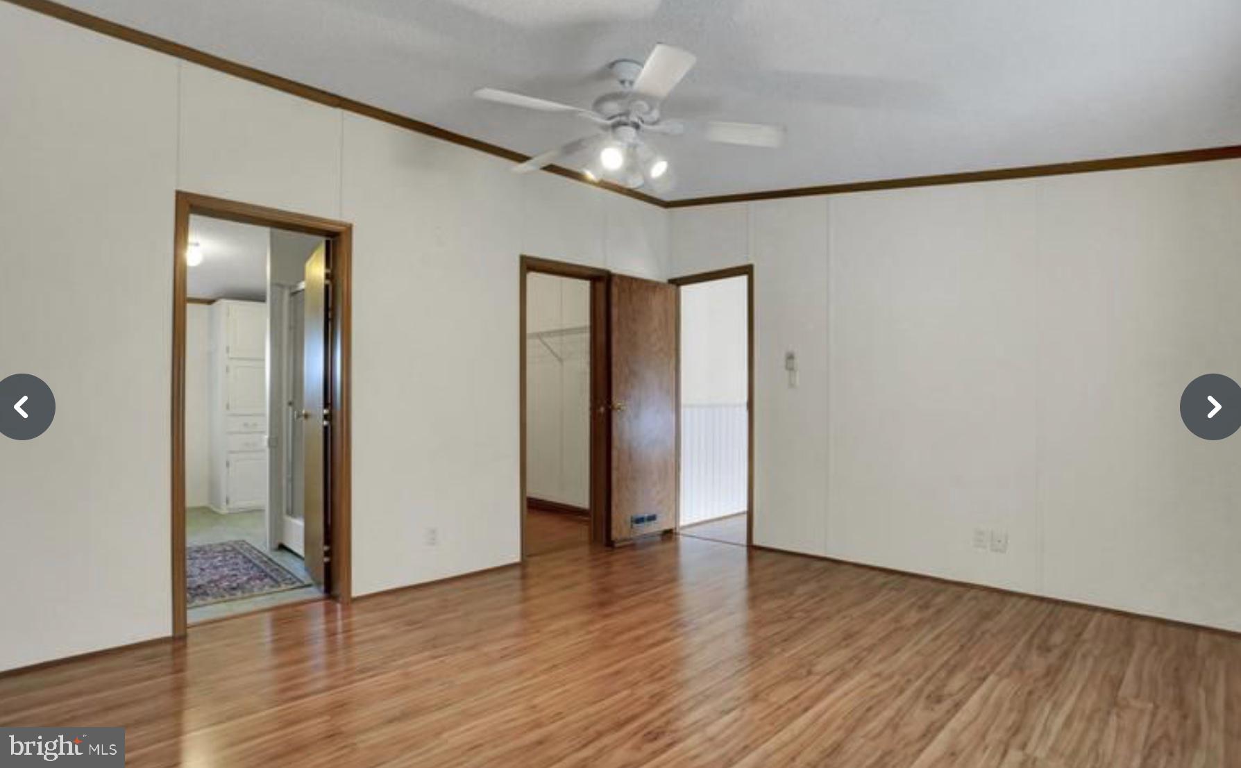 LAKESIDE VILLAGE - Residential