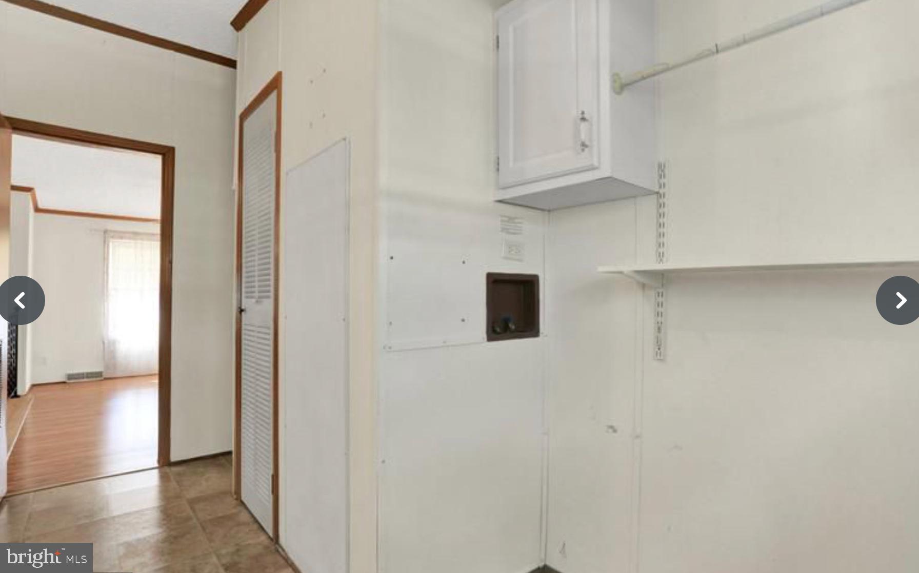 LAKESIDE VILLAGE - Residential