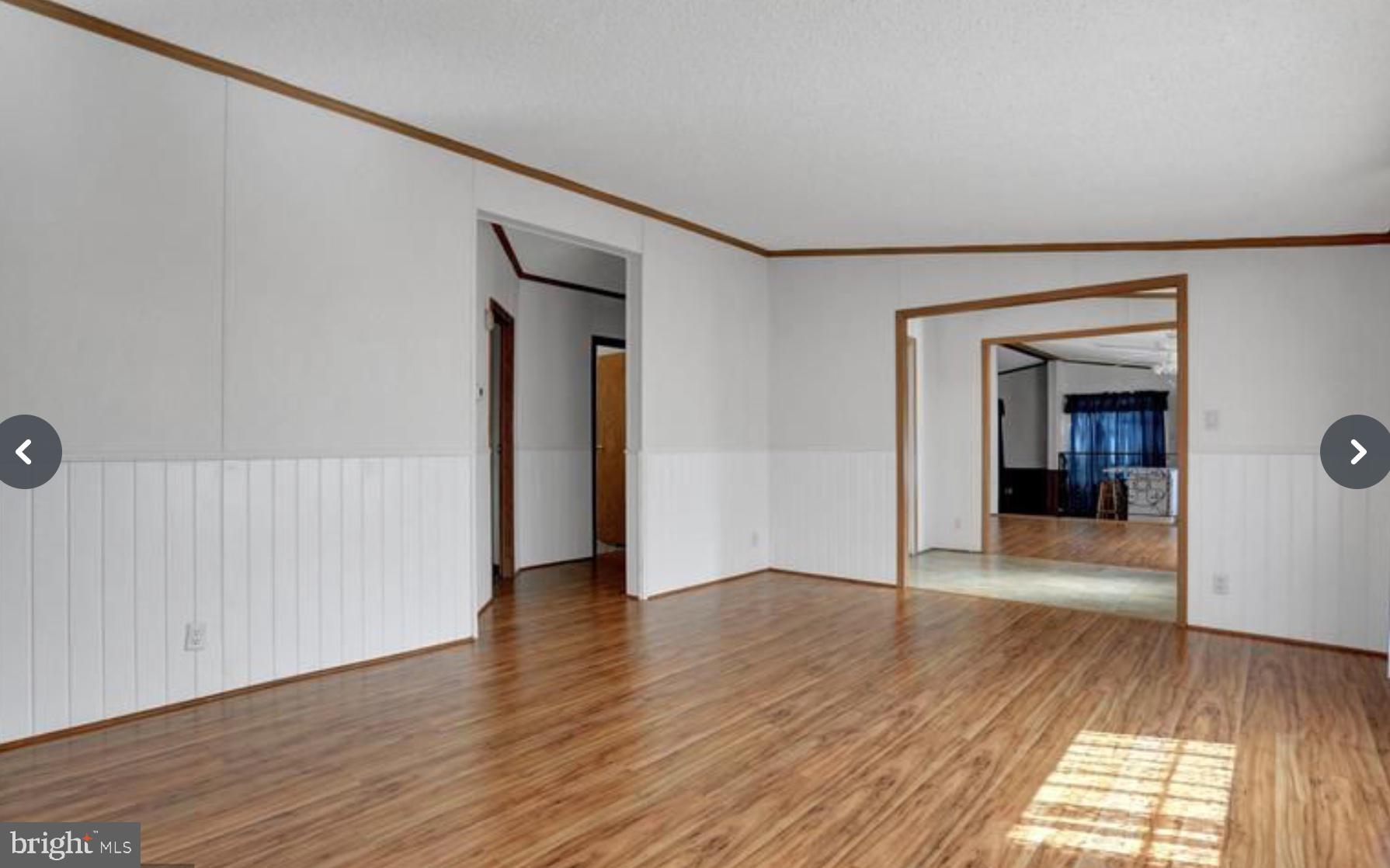 LAKESIDE VILLAGE - Residential