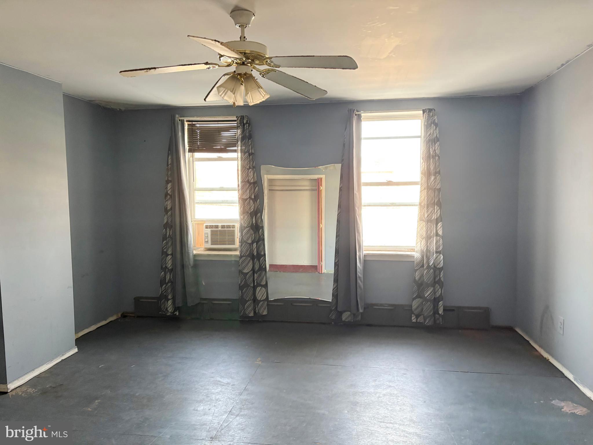 FRANKFORD - Residential