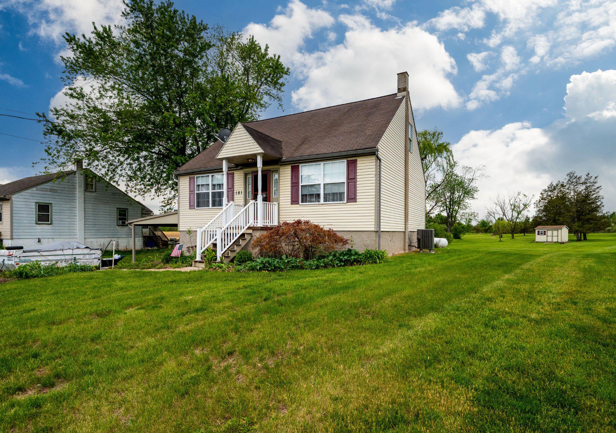 PATHFINDER WOODS - Residential