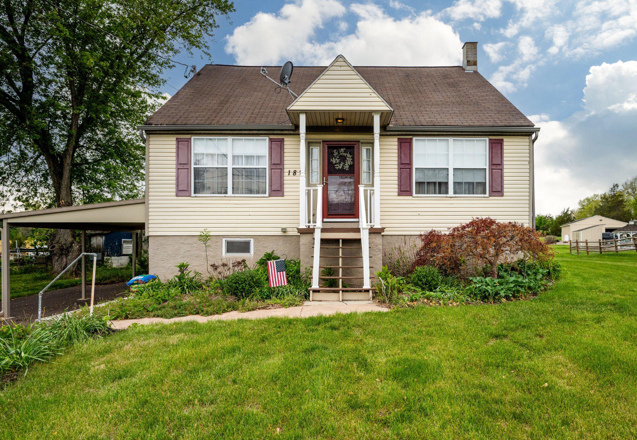 PATHFINDER WOODS - Residential