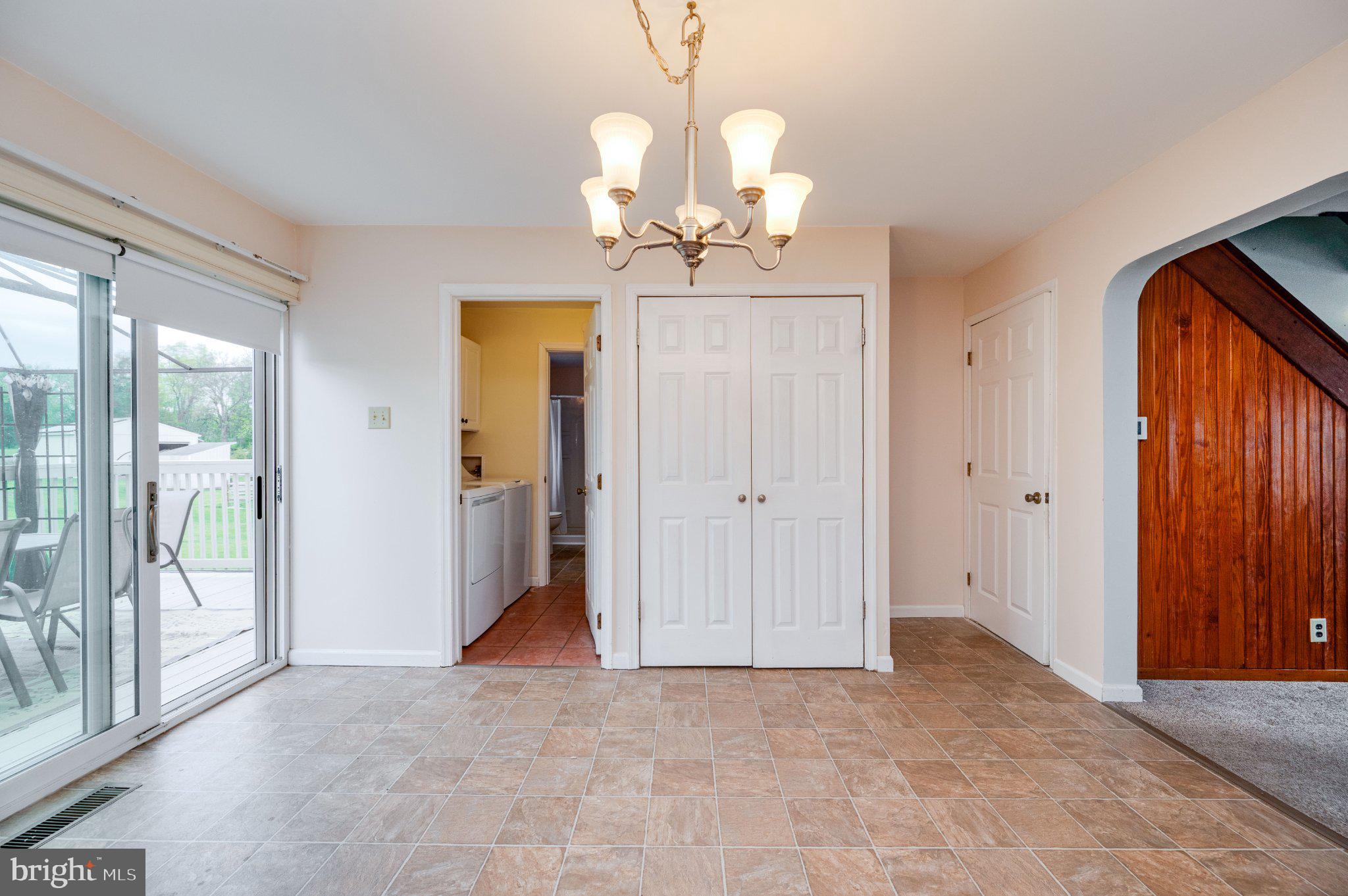 PATHFINDER WOODS - Residential