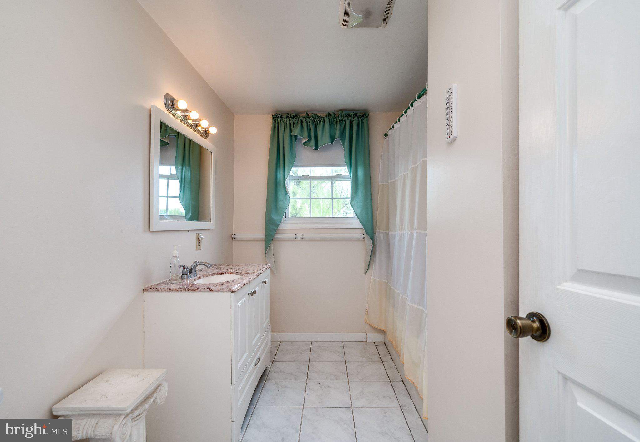 PATHFINDER WOODS - Residential