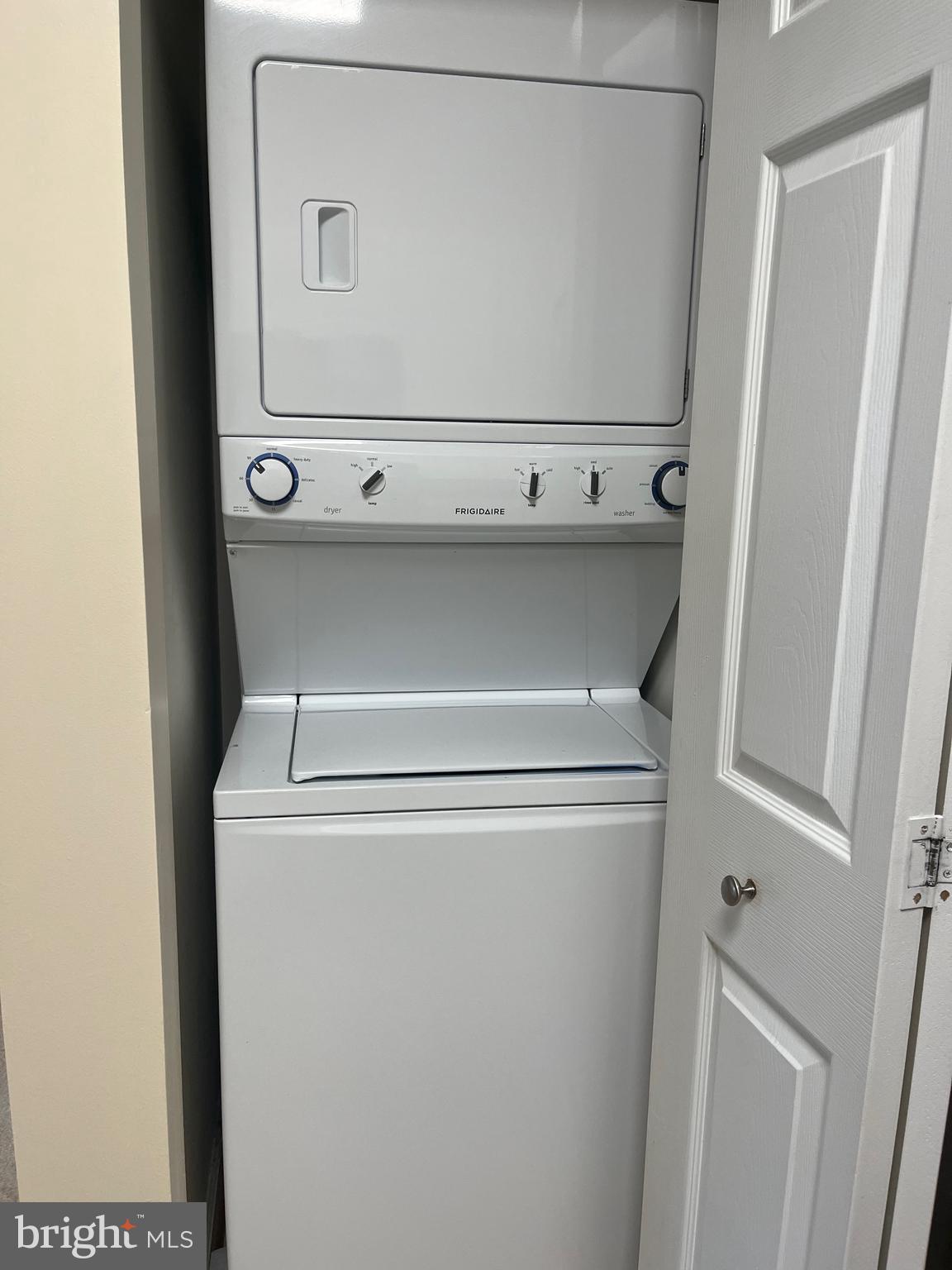 WORLDGATE CONDO - Residential