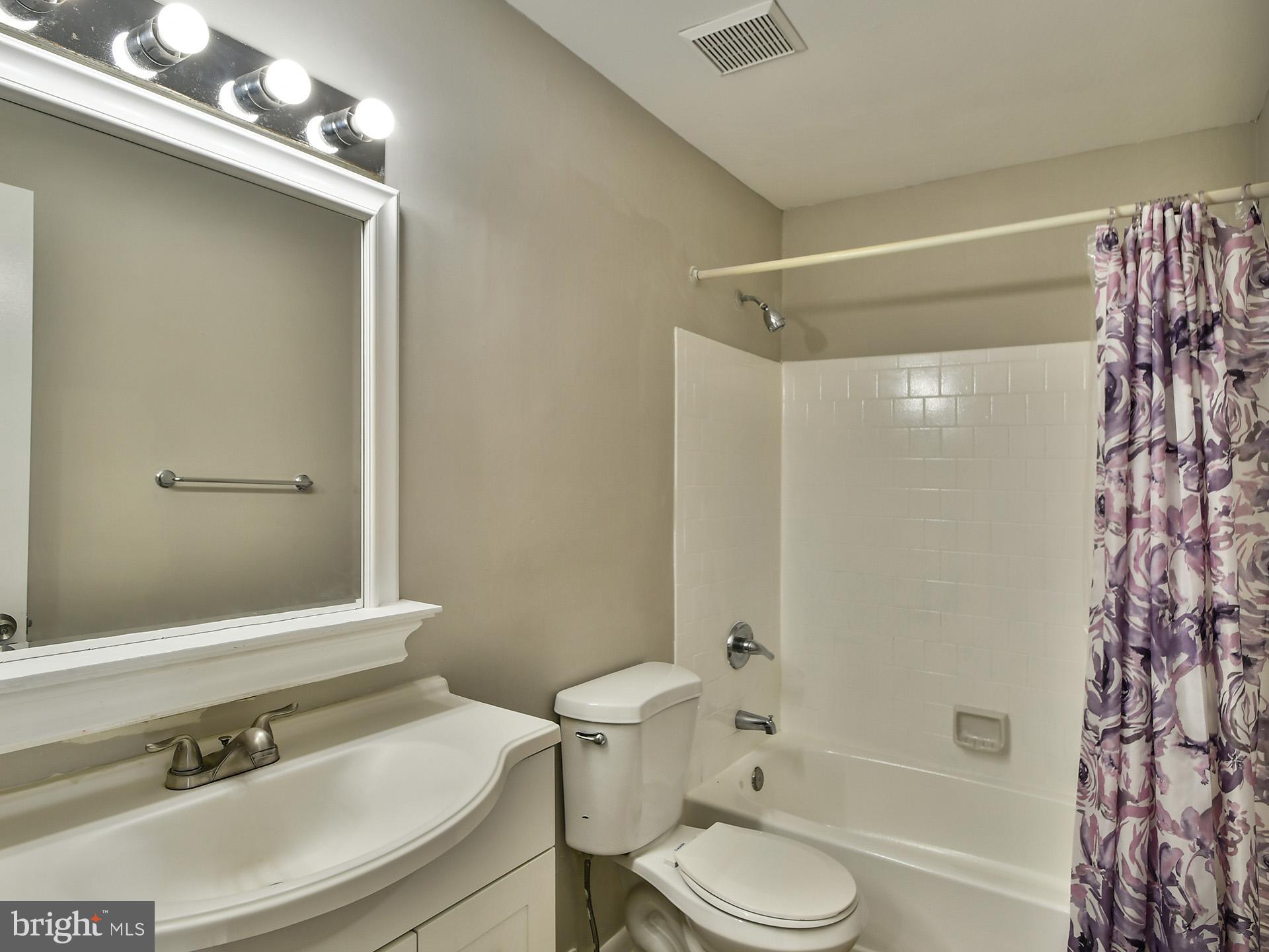 BROADFIELD AT WILTON FARM - Residential