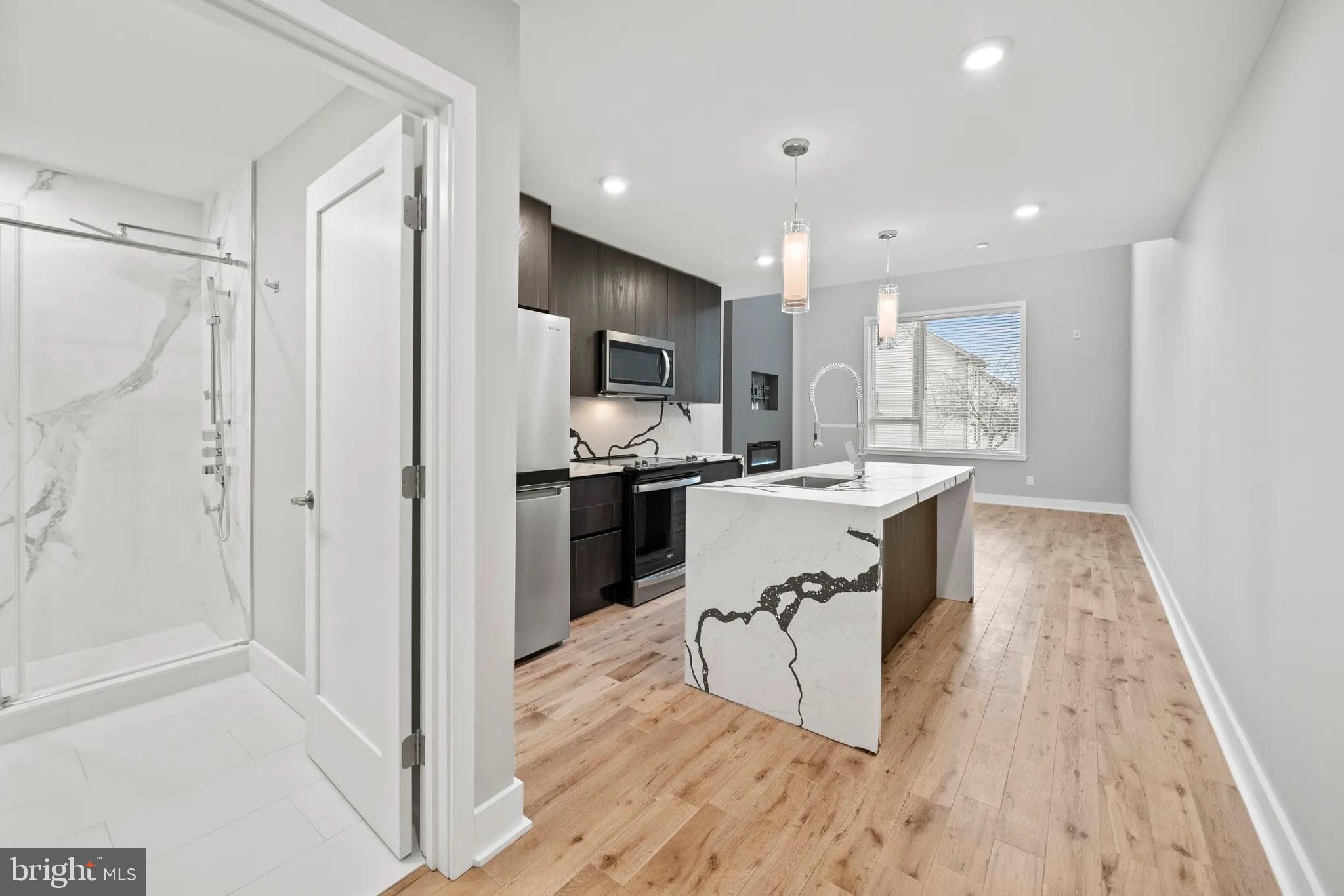 1000 W GIRARD AVENUE 202