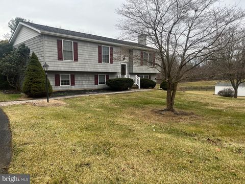 633 CANYON COURT WESTMINSTER MD 21158