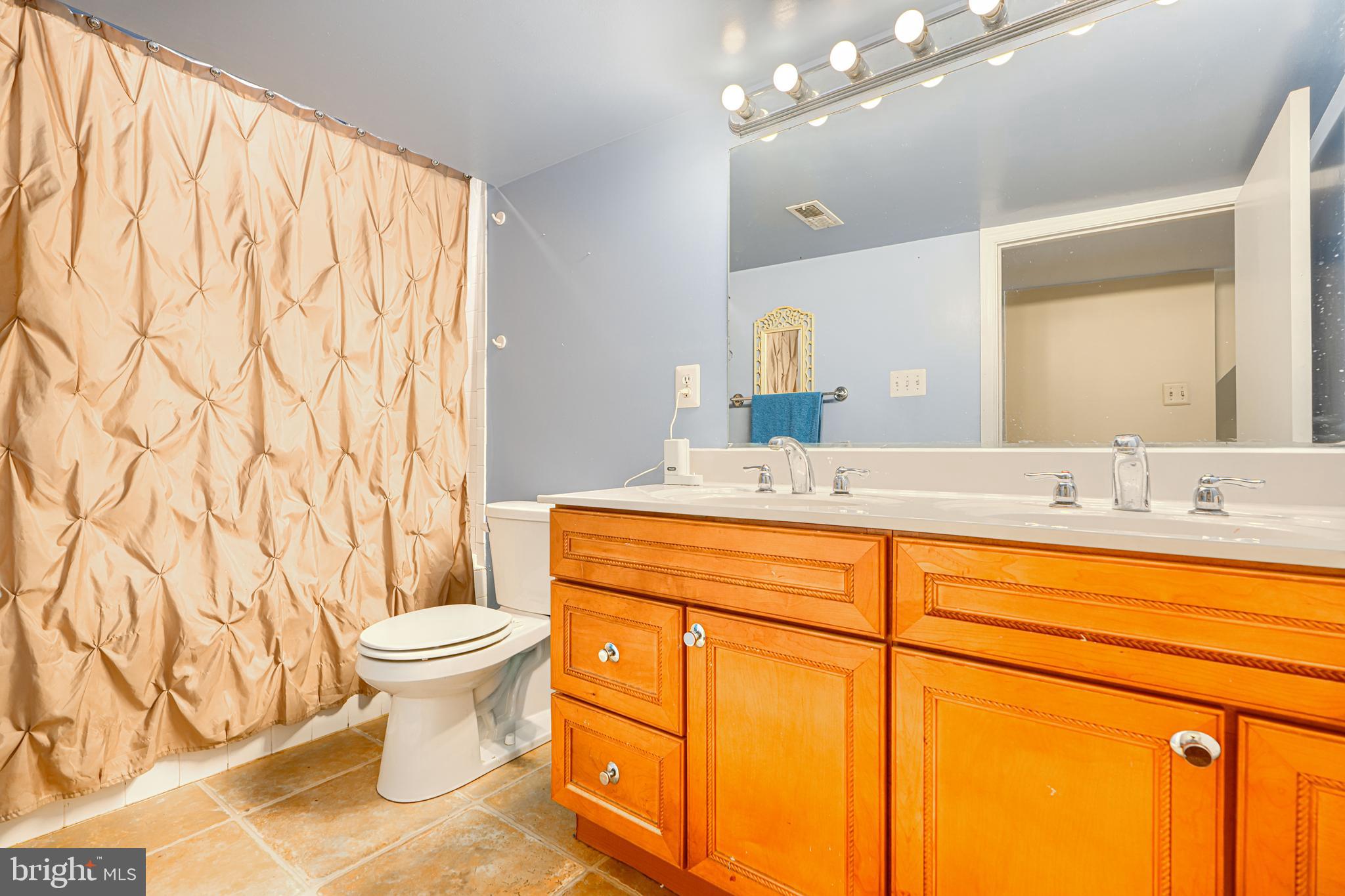 TANEYTOWN VILLAGE - Residential