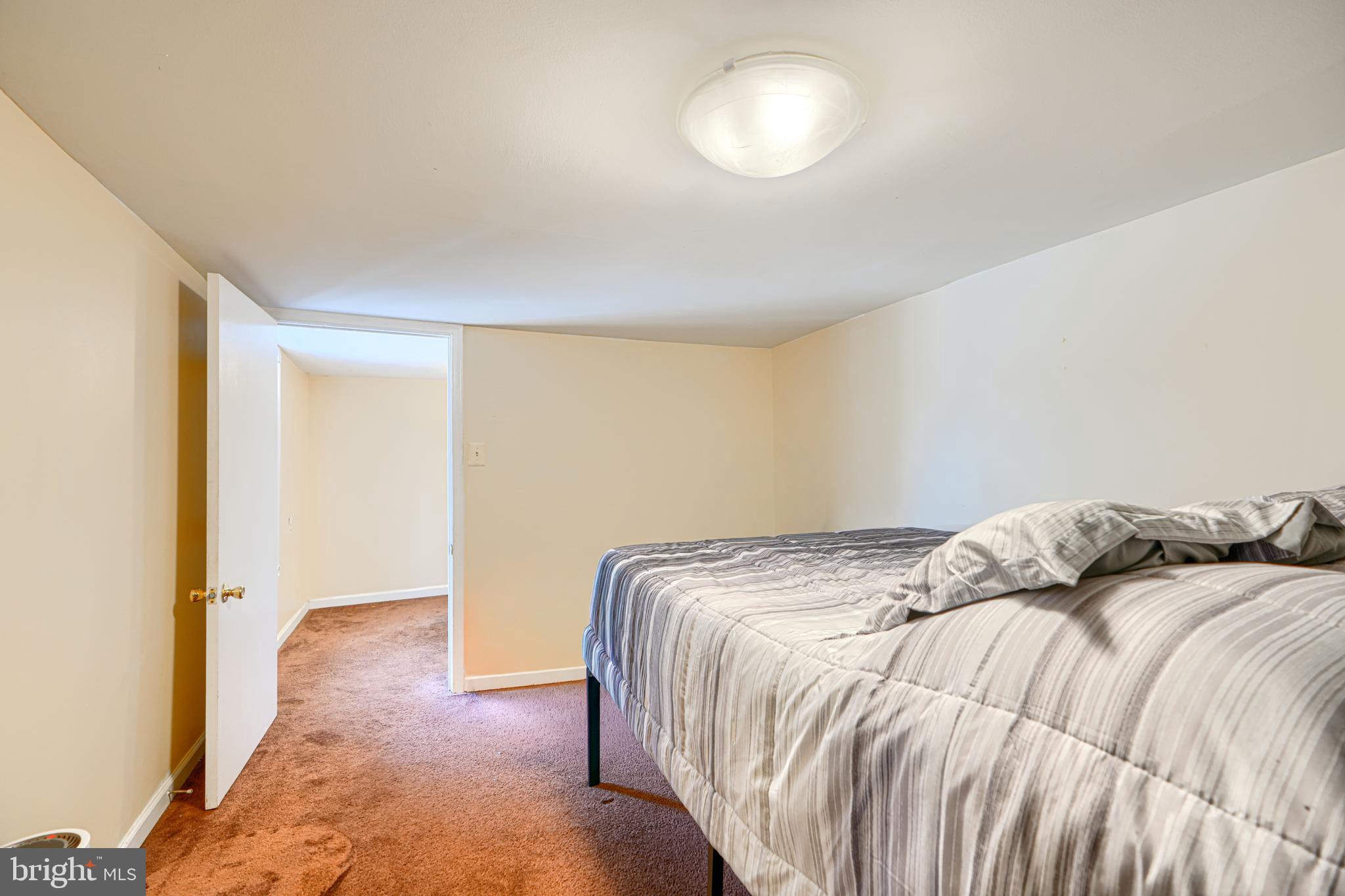 TANEYTOWN VILLAGE - Residential