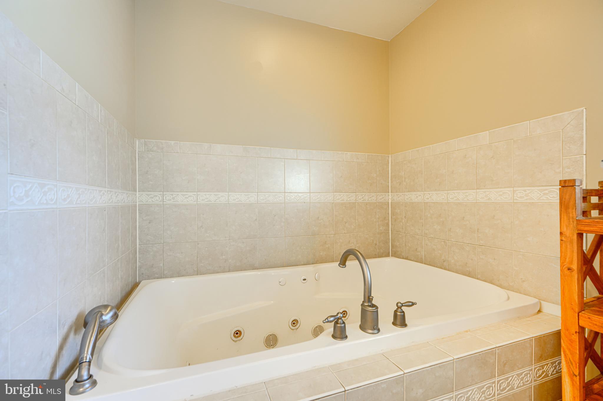 TANEYTOWN VILLAGE - Residential