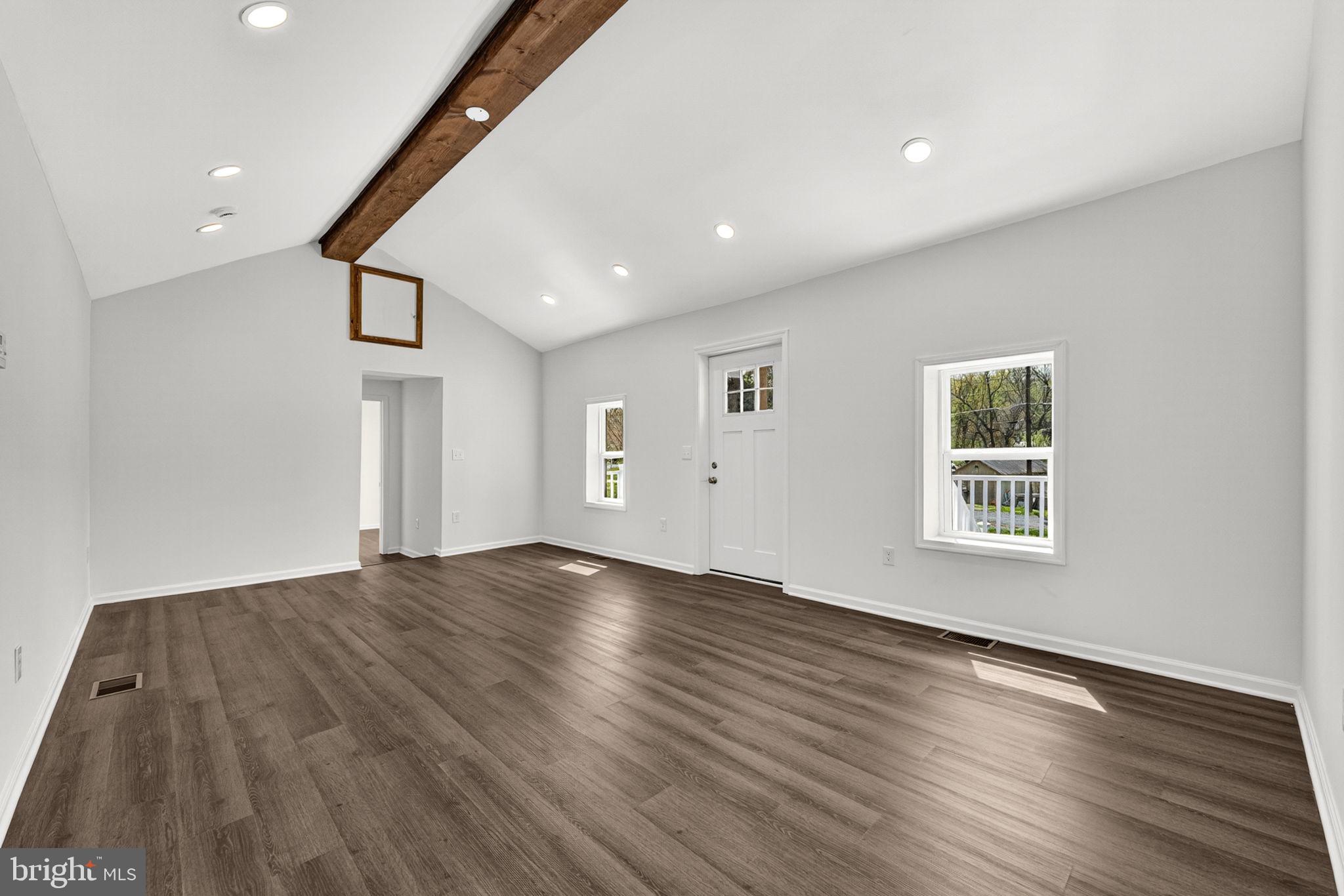 PAEONIAN SPRINGS - Residential