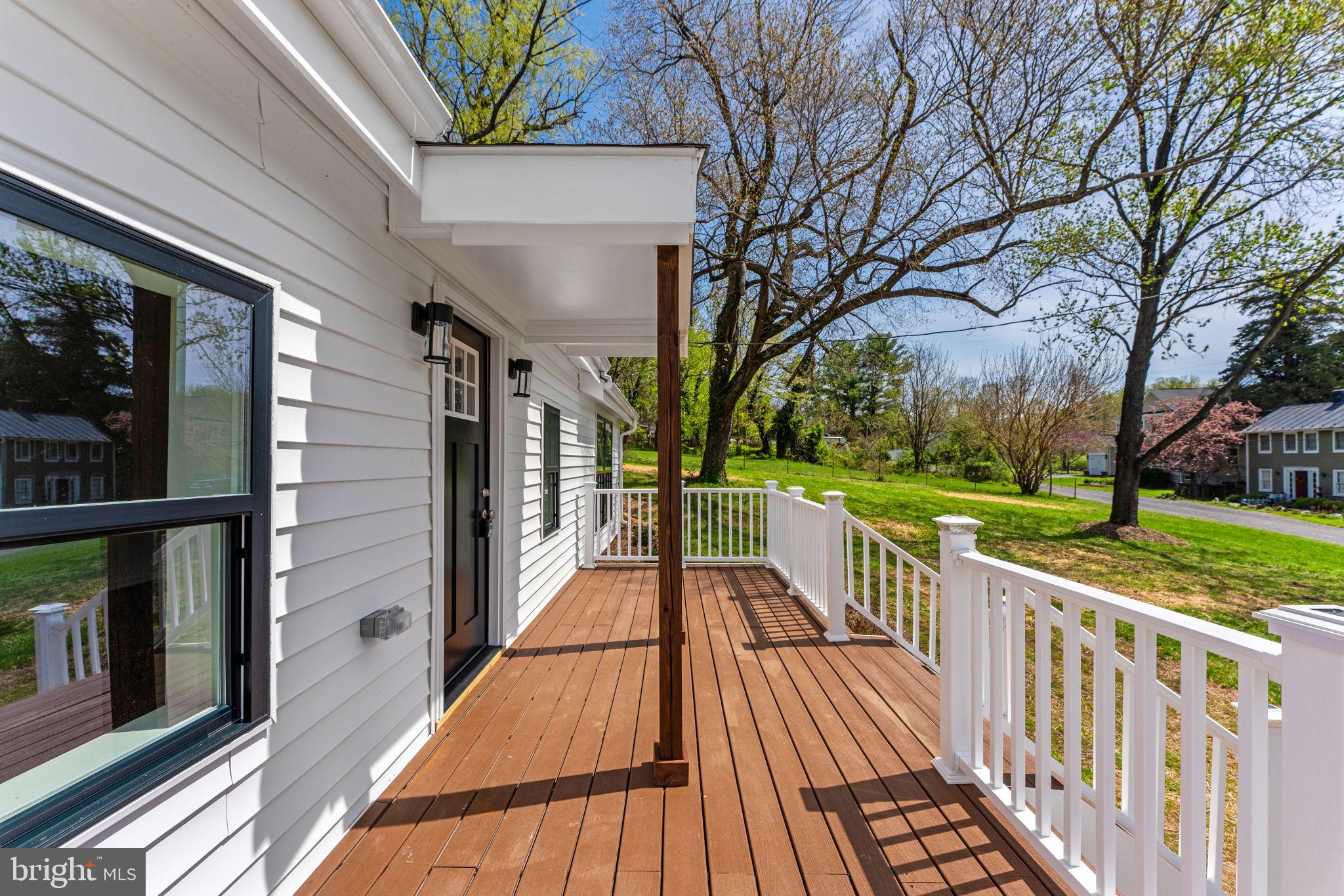 PAEONIAN SPRINGS - Residential