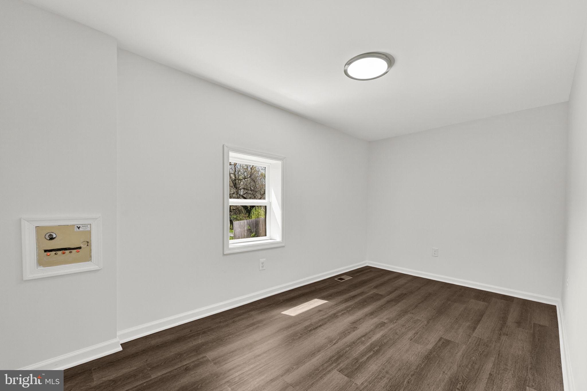 PAEONIAN SPRINGS - Residential