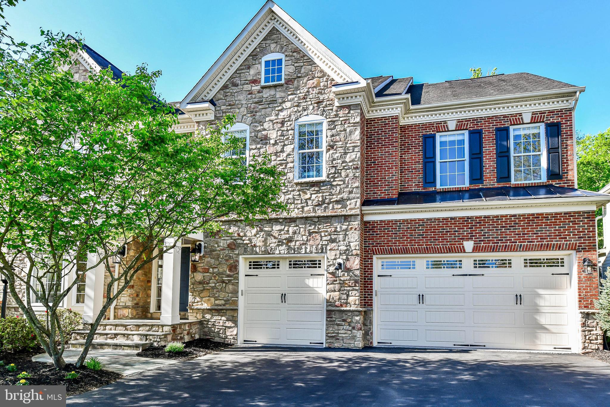 LANSDOWNE ON THE POTOMAC - Residential