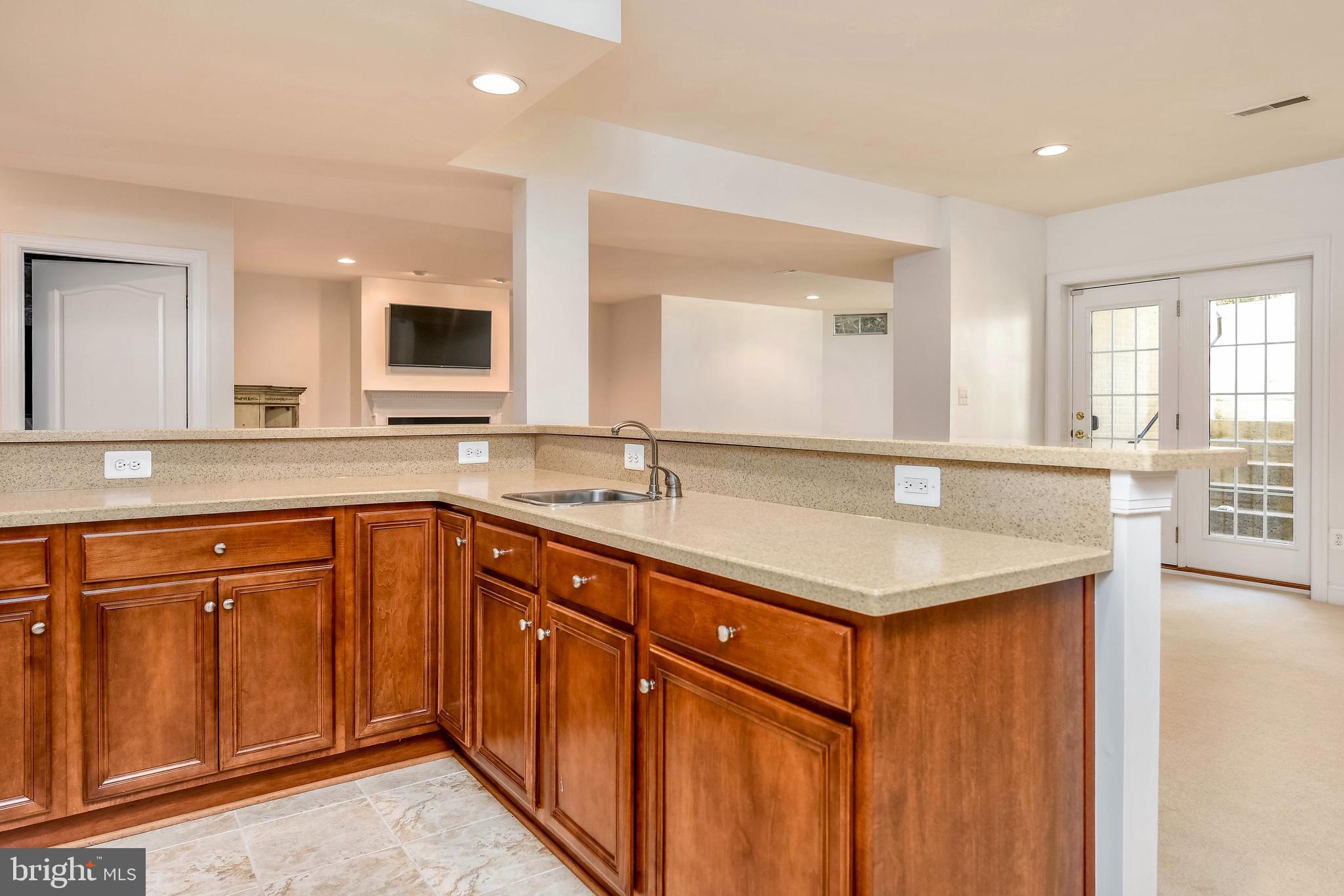 LANSDOWNE ON THE POTOMAC - Residential