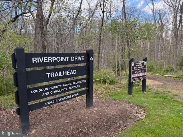 LANSDOWNE ON THE POTOMAC - Residential