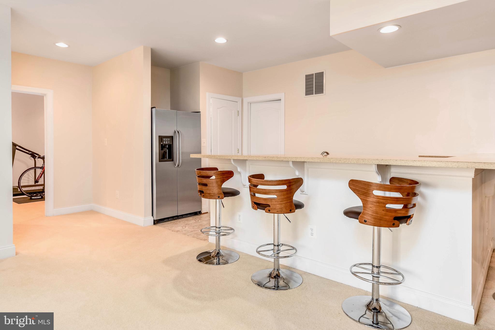 LANSDOWNE ON THE POTOMAC - Residential