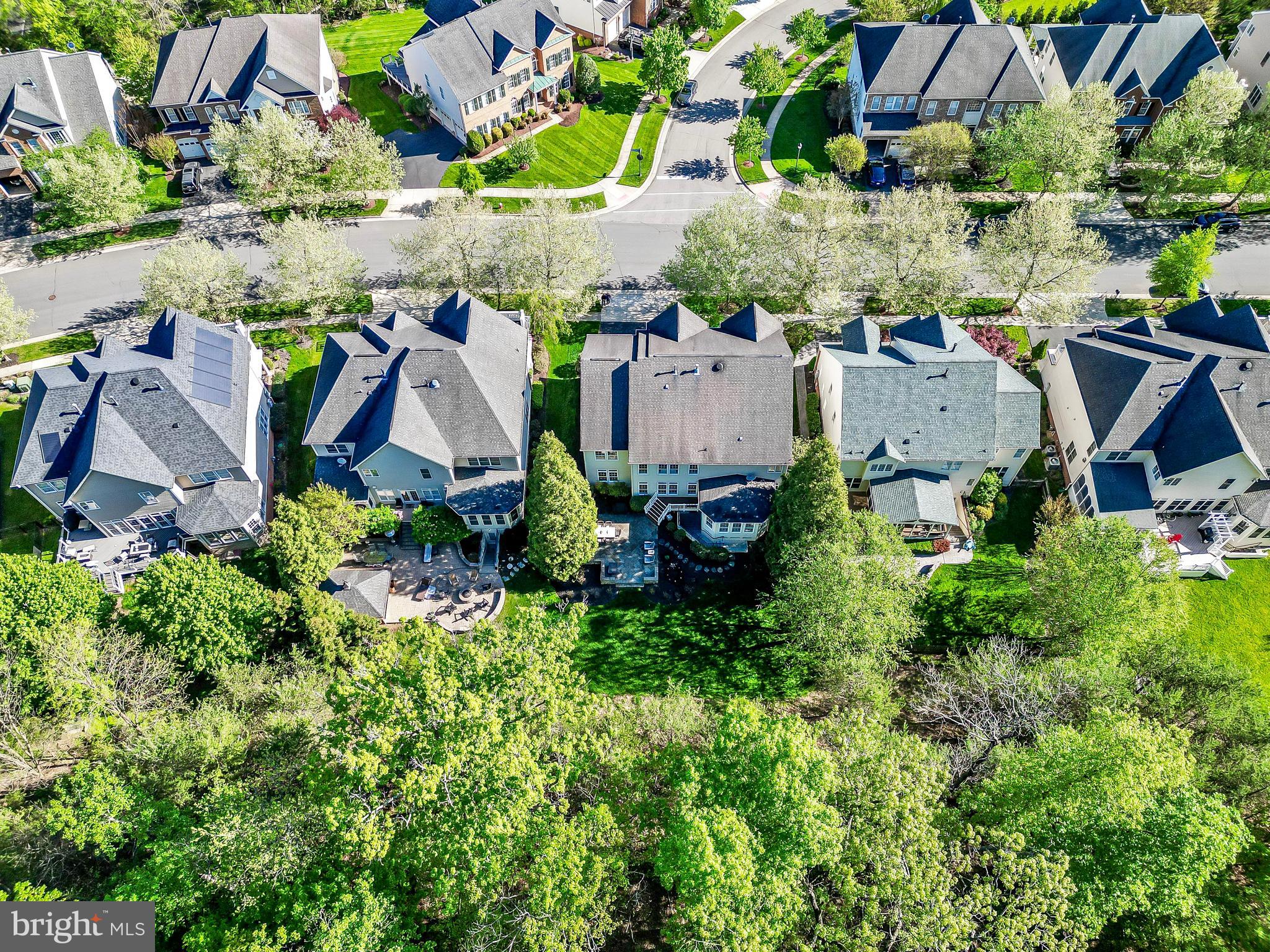 LANSDOWNE ON THE POTOMAC - Residential