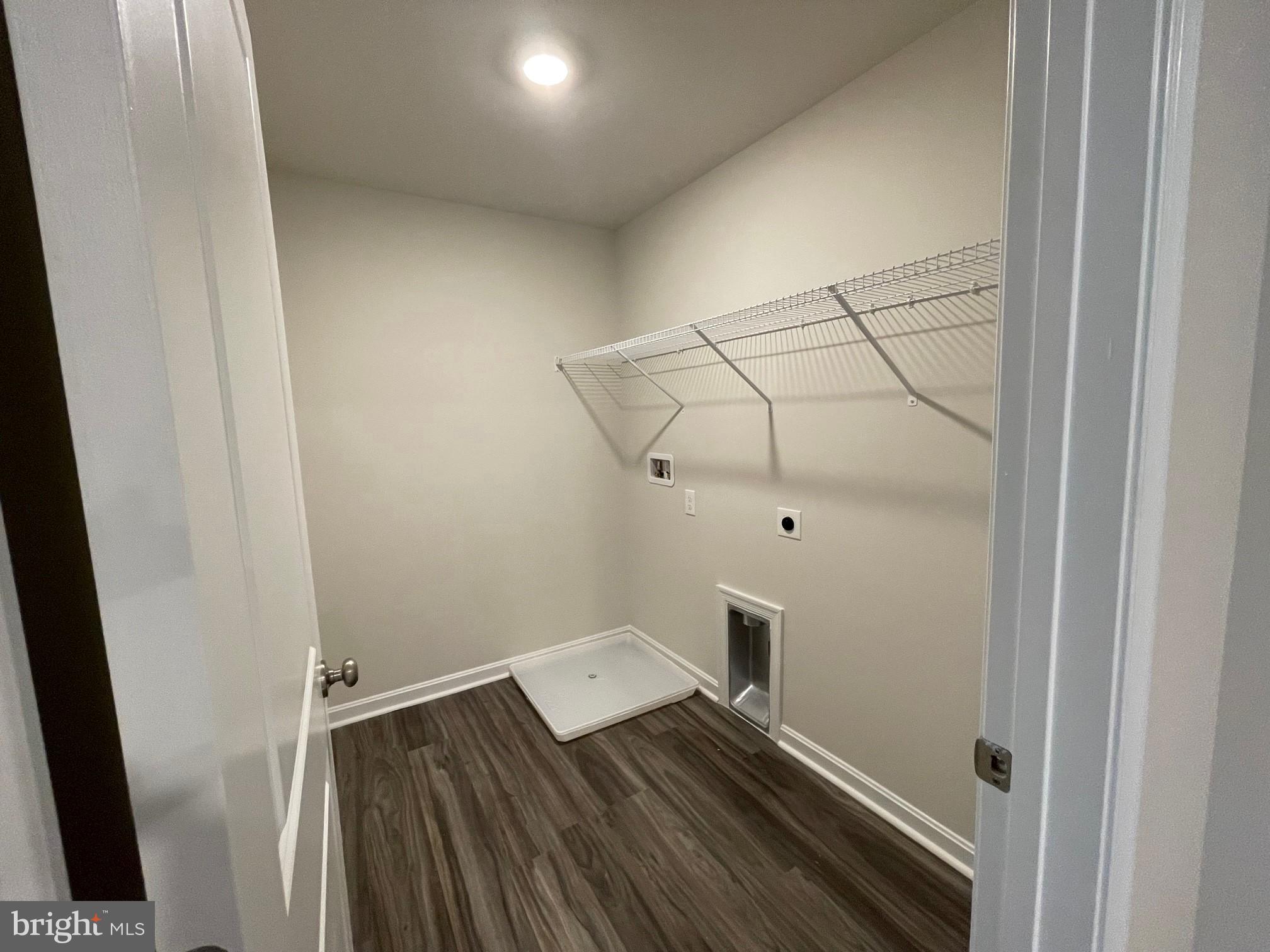 WOOD LANDING ESTATES - Residential