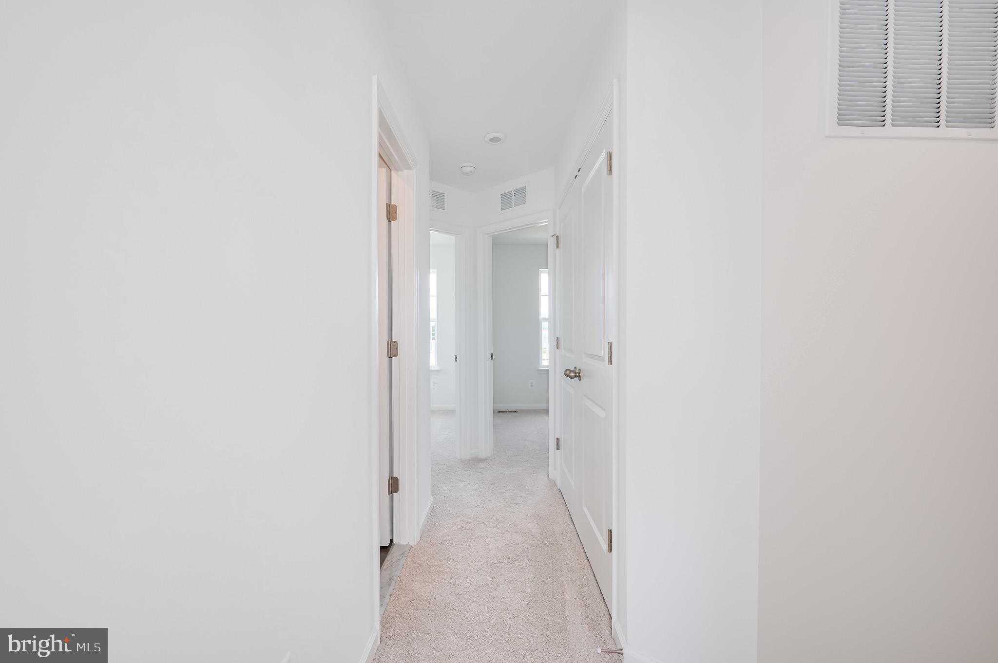 KING'S CROSSING - Residential Lease