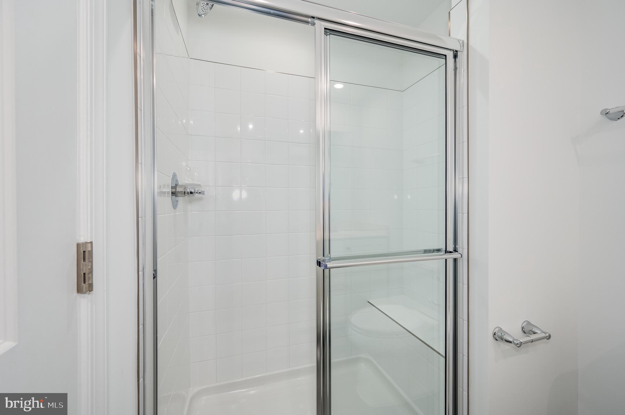 KING'S CROSSING - Residential Lease