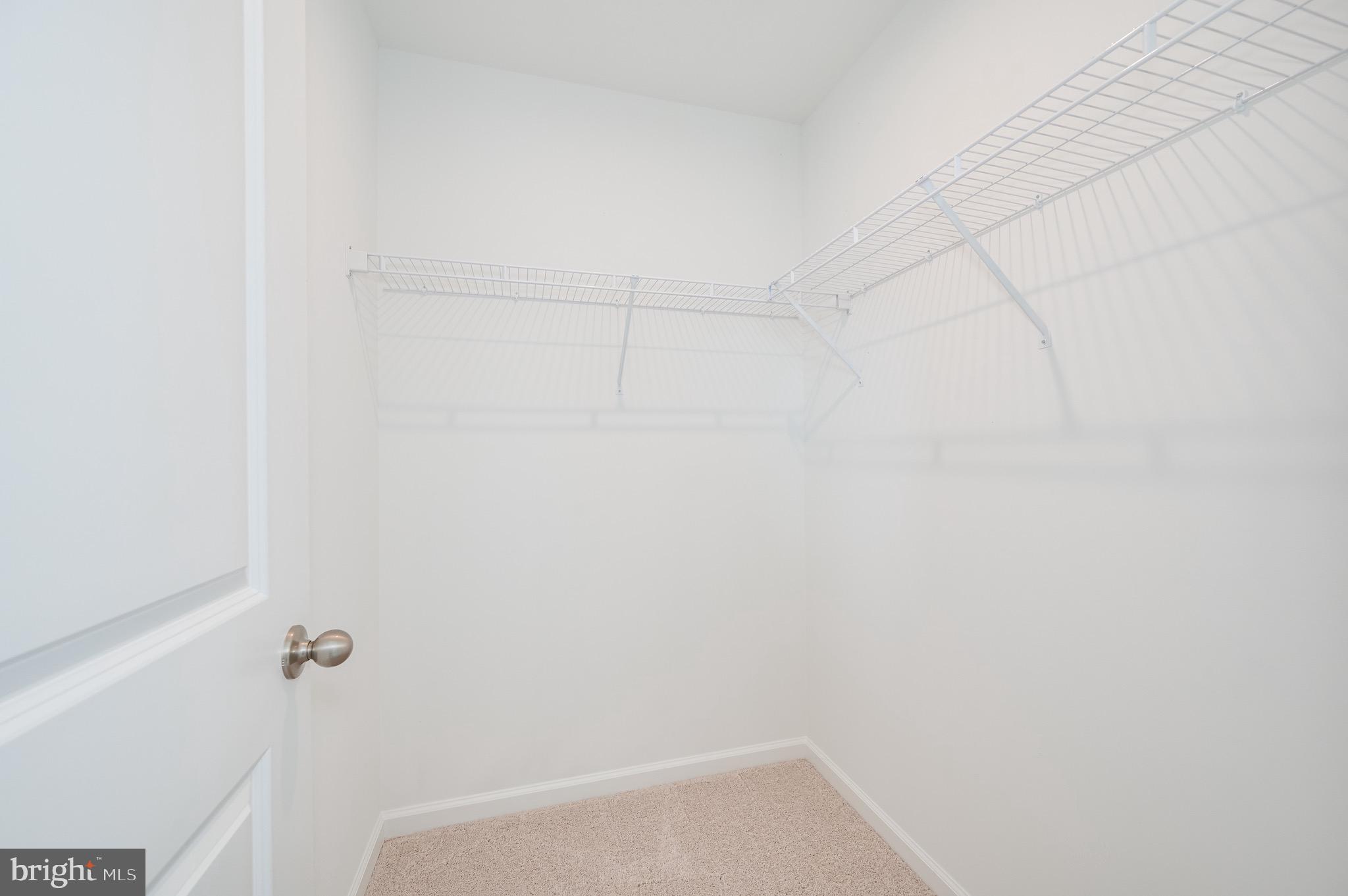 KING'S CROSSING - Residential Lease