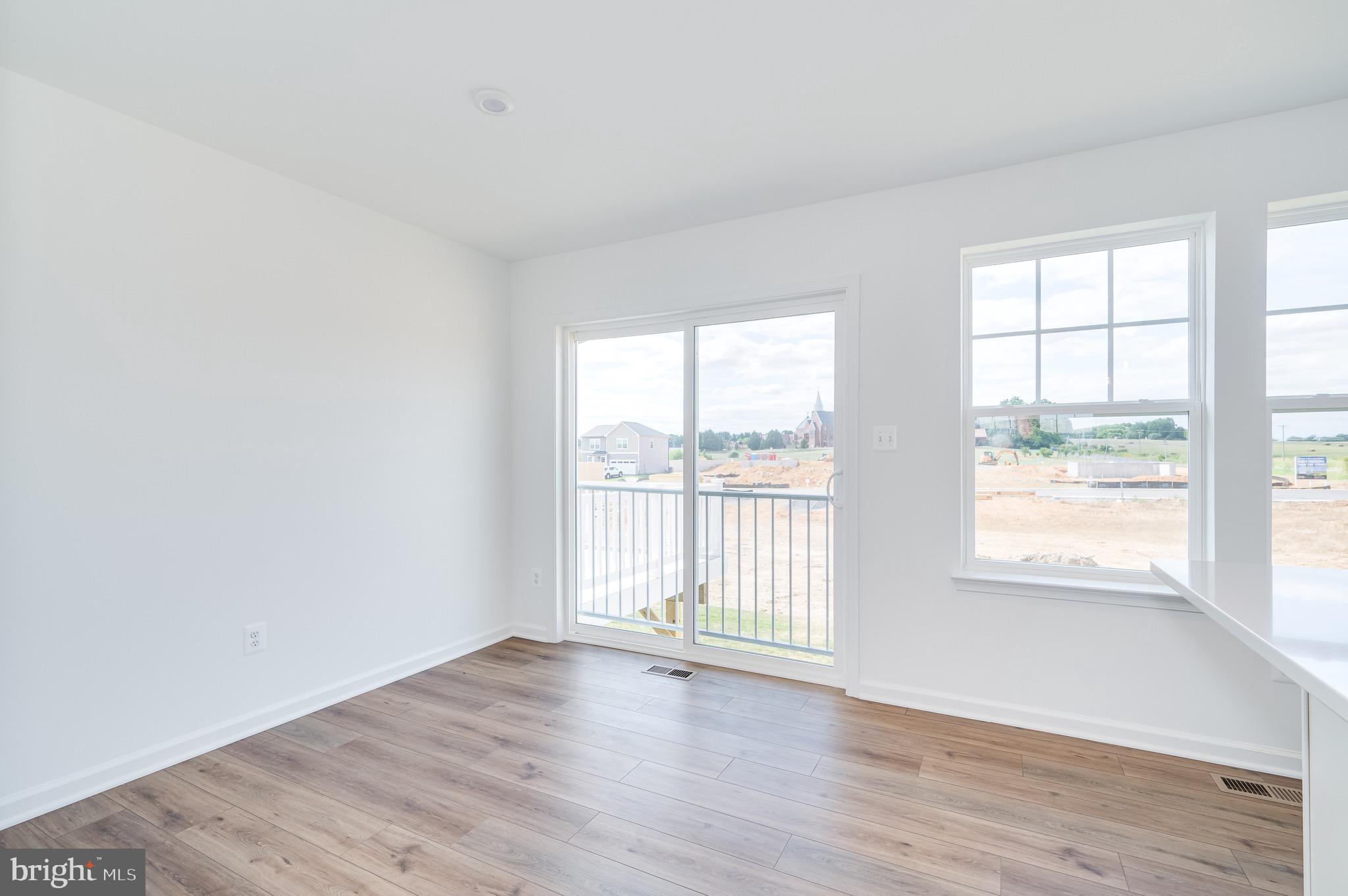 KING'S CROSSING - Residential Lease