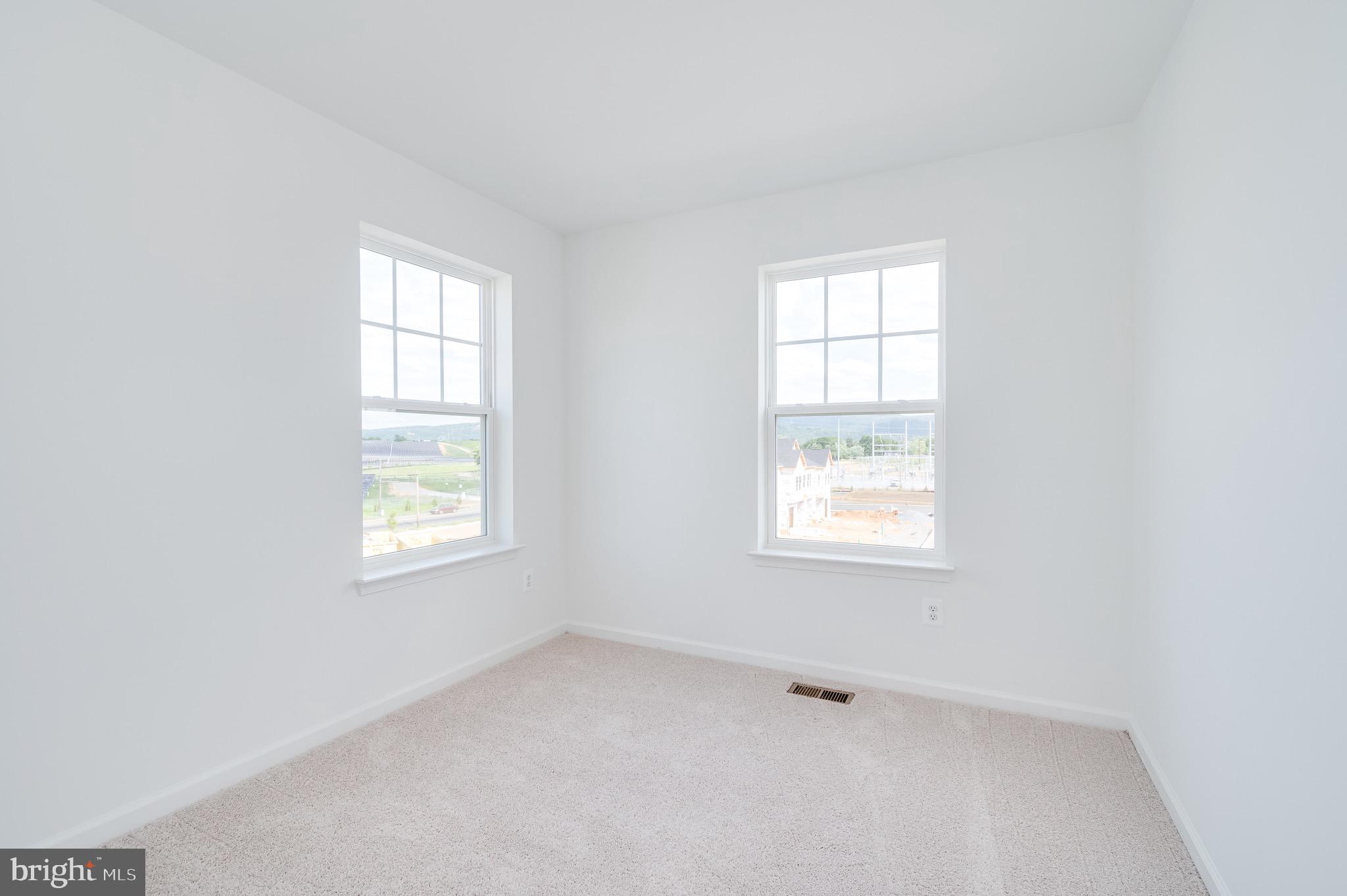 KING'S CROSSING - Residential Lease