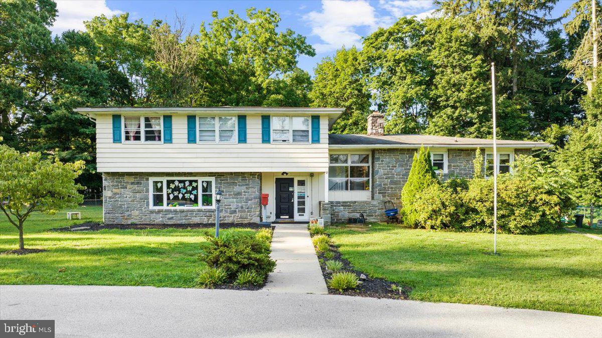 PAOLI MANOR - Commercial Sale