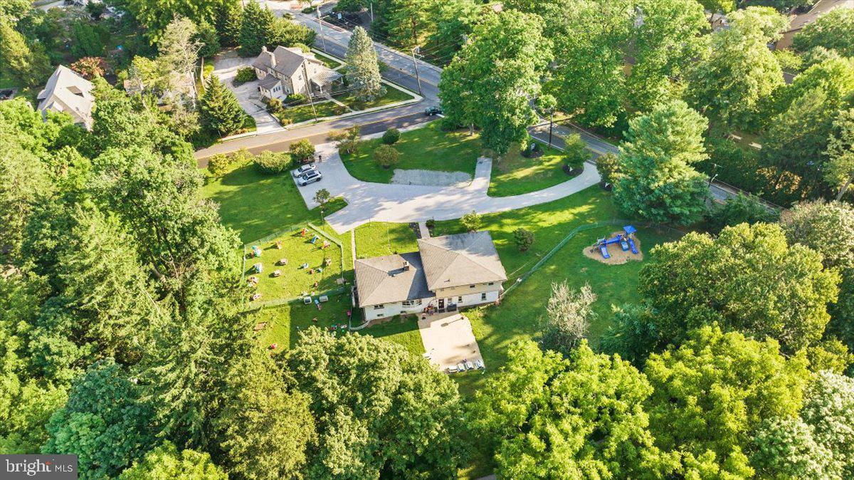 PAOLI MANOR - Commercial Sale