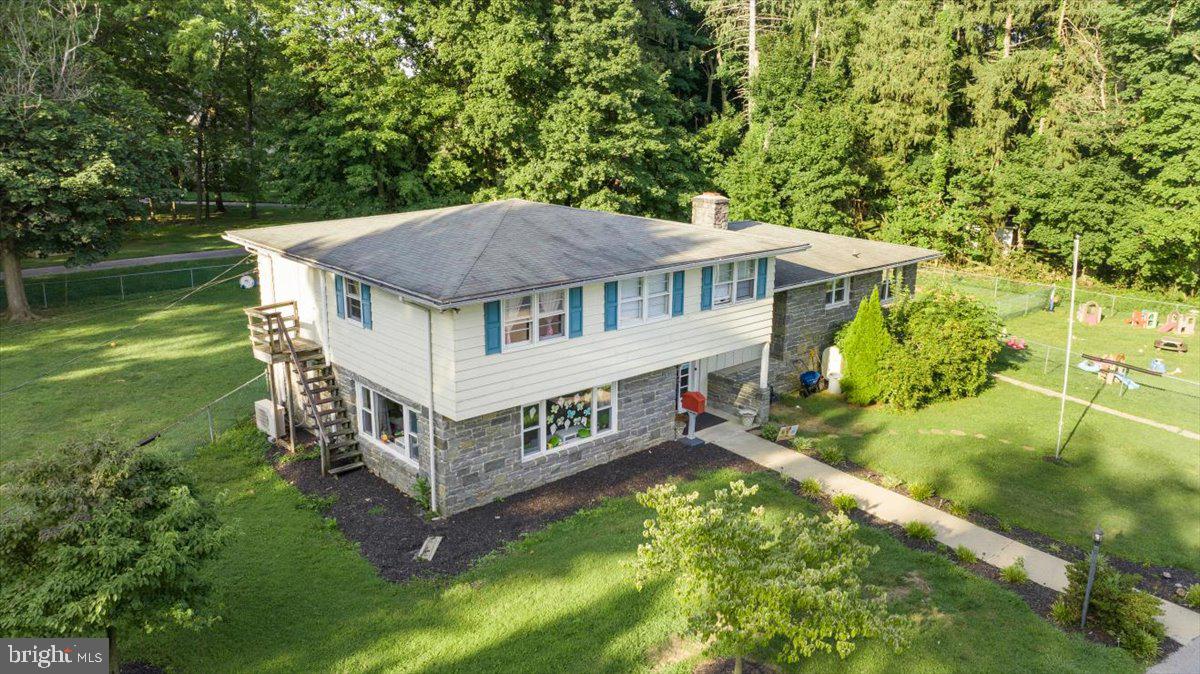 PAOLI MANOR - Commercial Sale