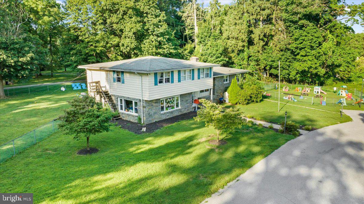 PAOLI MANOR - Commercial Sale