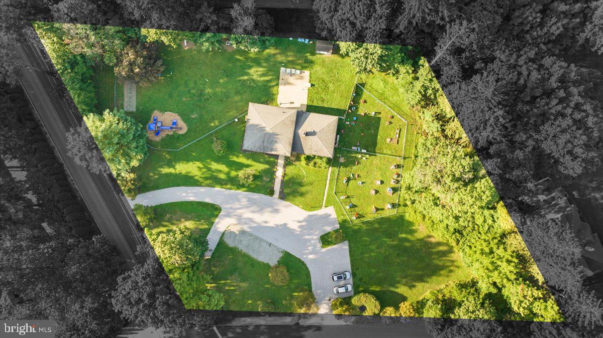 PAOLI MANOR - Commercial Sale