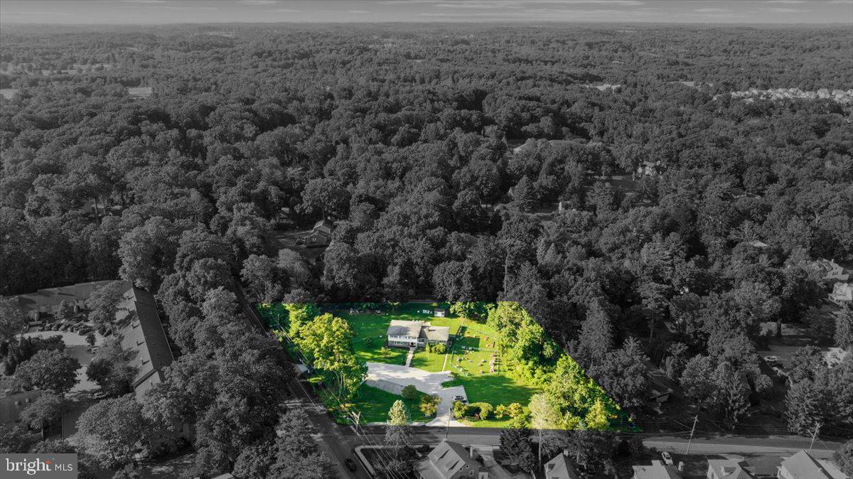 PAOLI MANOR - Commercial Sale