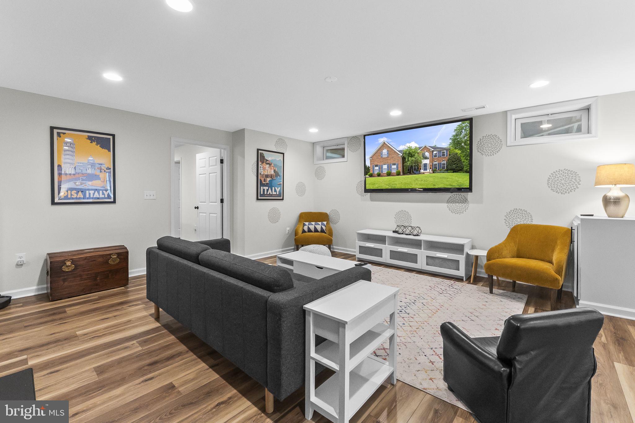 BROOKSIDE - Residential