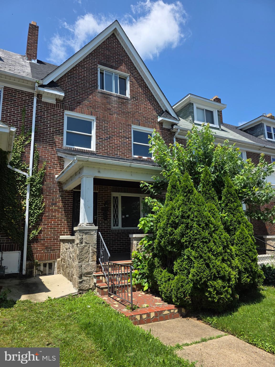 Strong Profit Opportunity ! Latest sale on the block -June 2025- $299,900! More comps around 300K on Woodington and on neighboring blocks. This is the larger model, 1544 sf above ground, with sizeable finished attic. Renovation will yield Wonderful results. As soon as you walk in, you feel the generous size, the large scale. The Master Bedroom is Huge, with ample space for an En-suite Bathroom, and the finished attic is makes a large 4th Bedroom. Lots of parking in the rear, with the driveway and attached Garage. The Big Basement can be a large Entertainment area, with space for another bathroom, and also a 5th Bedroom. Rehab needed, cash or hard money only.